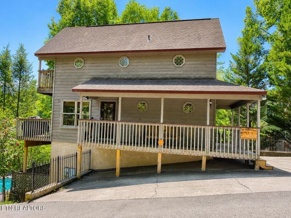310 Greenwood Way, Pigeon Forge, TN 37863