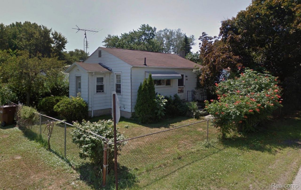 1680 Walnut Street, Frenchtown Township, Mi 48162 Main Photo