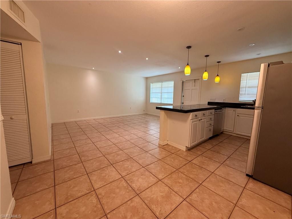 4290 Gulfstream Dr , Unit 12, Naples, FL 34112 Photo