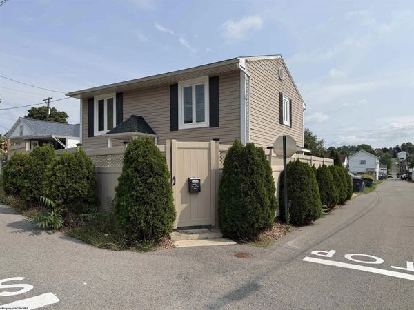 104 1/2 Maryland Avenue, Clarksburg, WV 26301