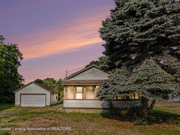 309 Burgess Street, Lyons, MI 48851