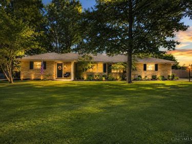 8575 Kentland Court, Amberley, OH 45236