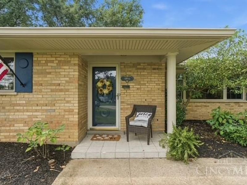 8575 Kentland Court, Amberley, OH 45236 Photo 6