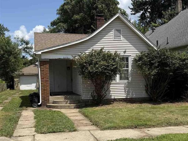 2122 First Avenue, Terre Haute, IN 47807