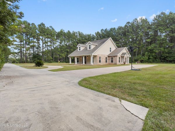 22345 Blackwell Farm Road, Saucier, MS 39574
