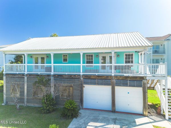140 Holiday Avenue, Pass Christian, MS 39571