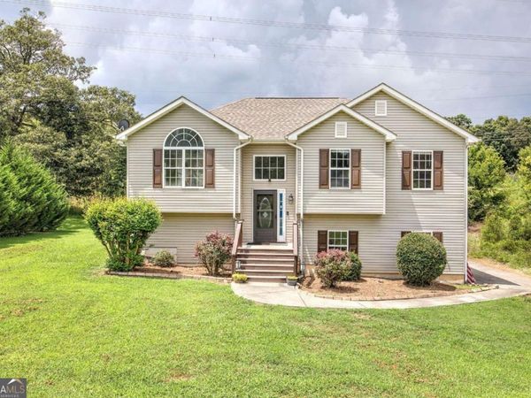 258 Hunters Crossing SE, Calhoun, GA 30701