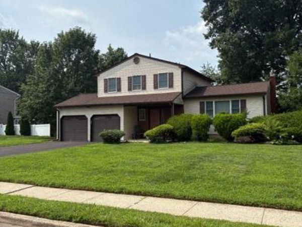 5 WOLFPACK ROAD, HAMILTON, NJ 08619