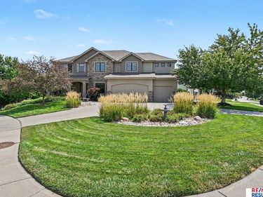 1207 S 195 Street, Omaha, NE 68130