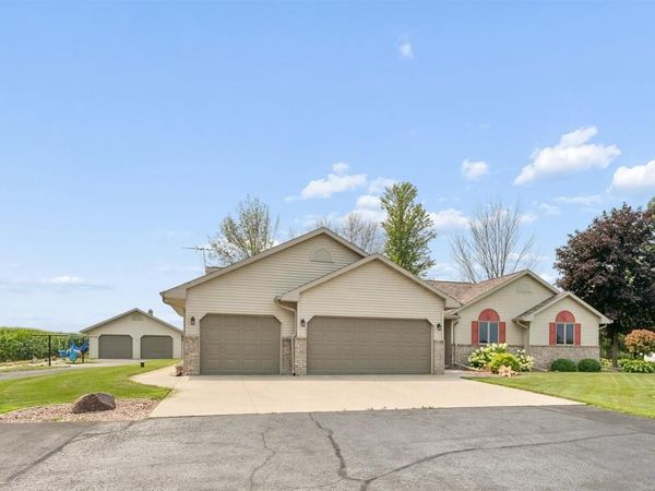 N3141 STATE ROAD 76, Hortonville, WI 54944