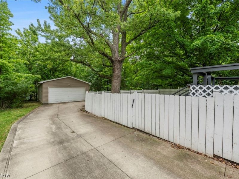 1487 Maplegrove Road, South Euclid, OH 44121 Photo 33