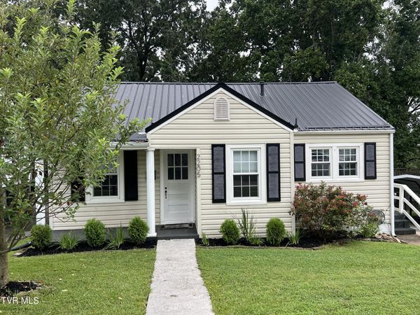 2205 Stadium Drive, Kingsport, TN 37664