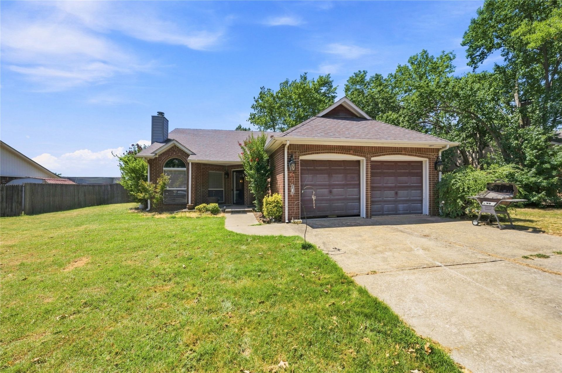 10904 S 83rd East Avenue, Tulsa, OK 74133 Main Photo