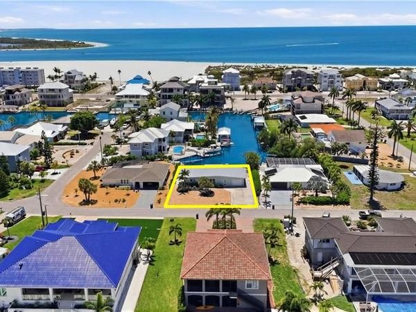 8336 Lagoon RD , FORT MYERS BEACH, FL 33931