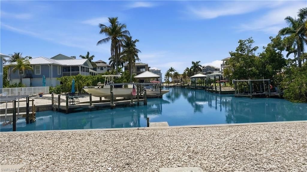8336 Lagoon Rd, Fort Myers Beach, FL 33931 Photo
