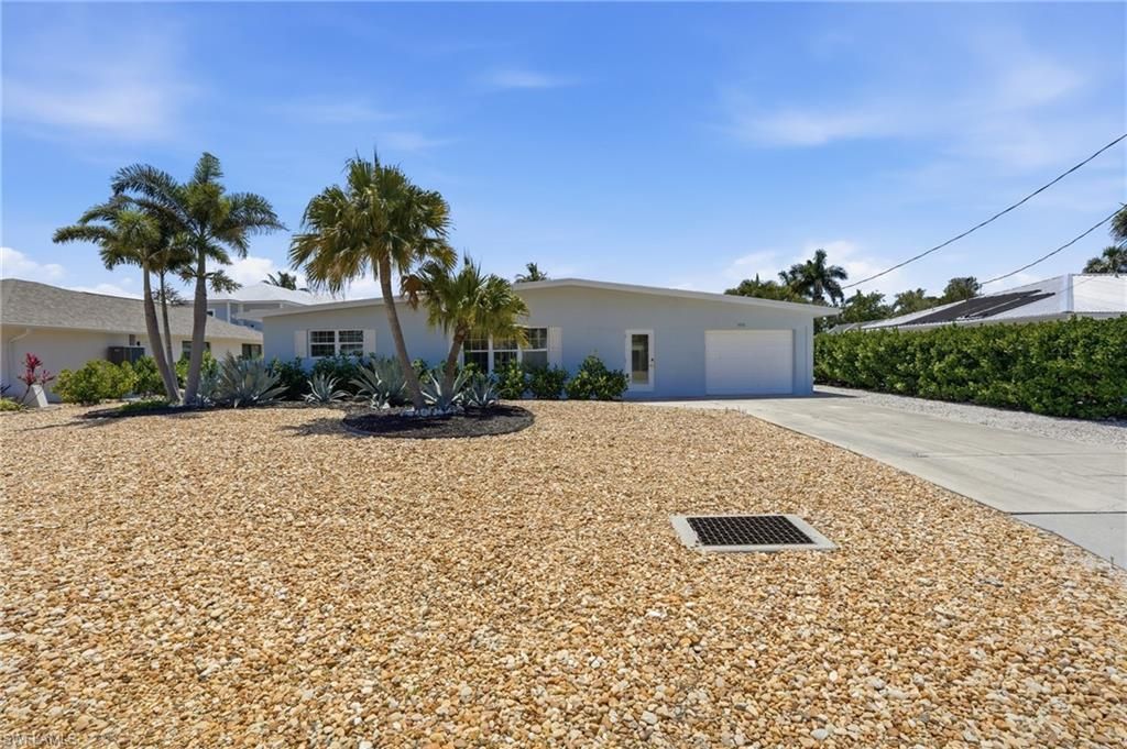 8336 Lagoon Rd, Fort Myers Beach, FL 33931 Photo