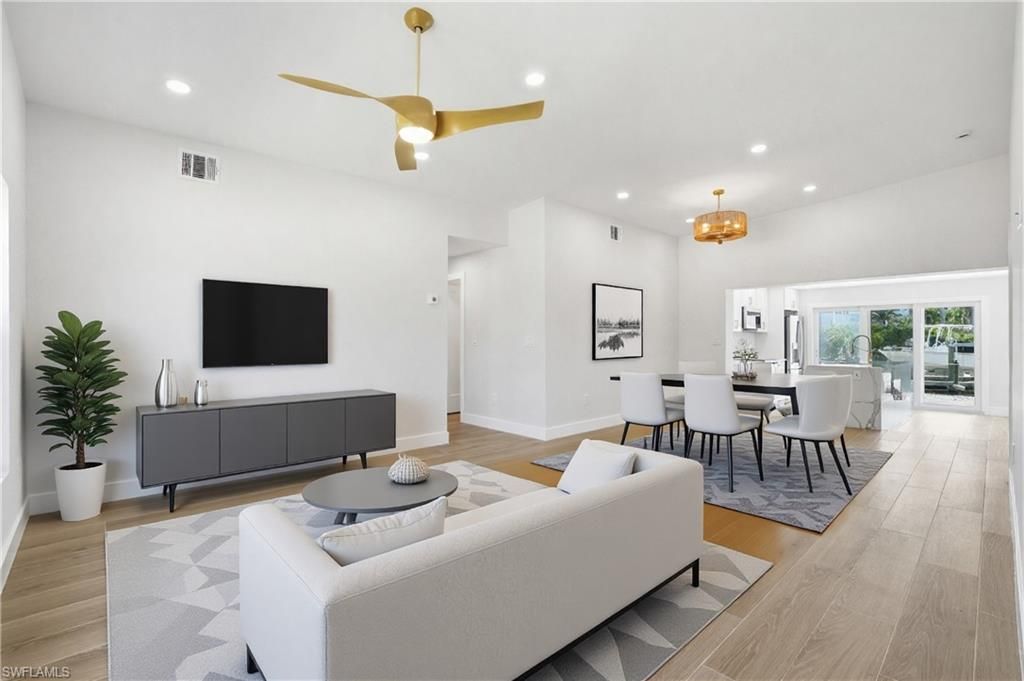 8336 Lagoon Rd, Fort Myers Beach, FL 33931 Photo