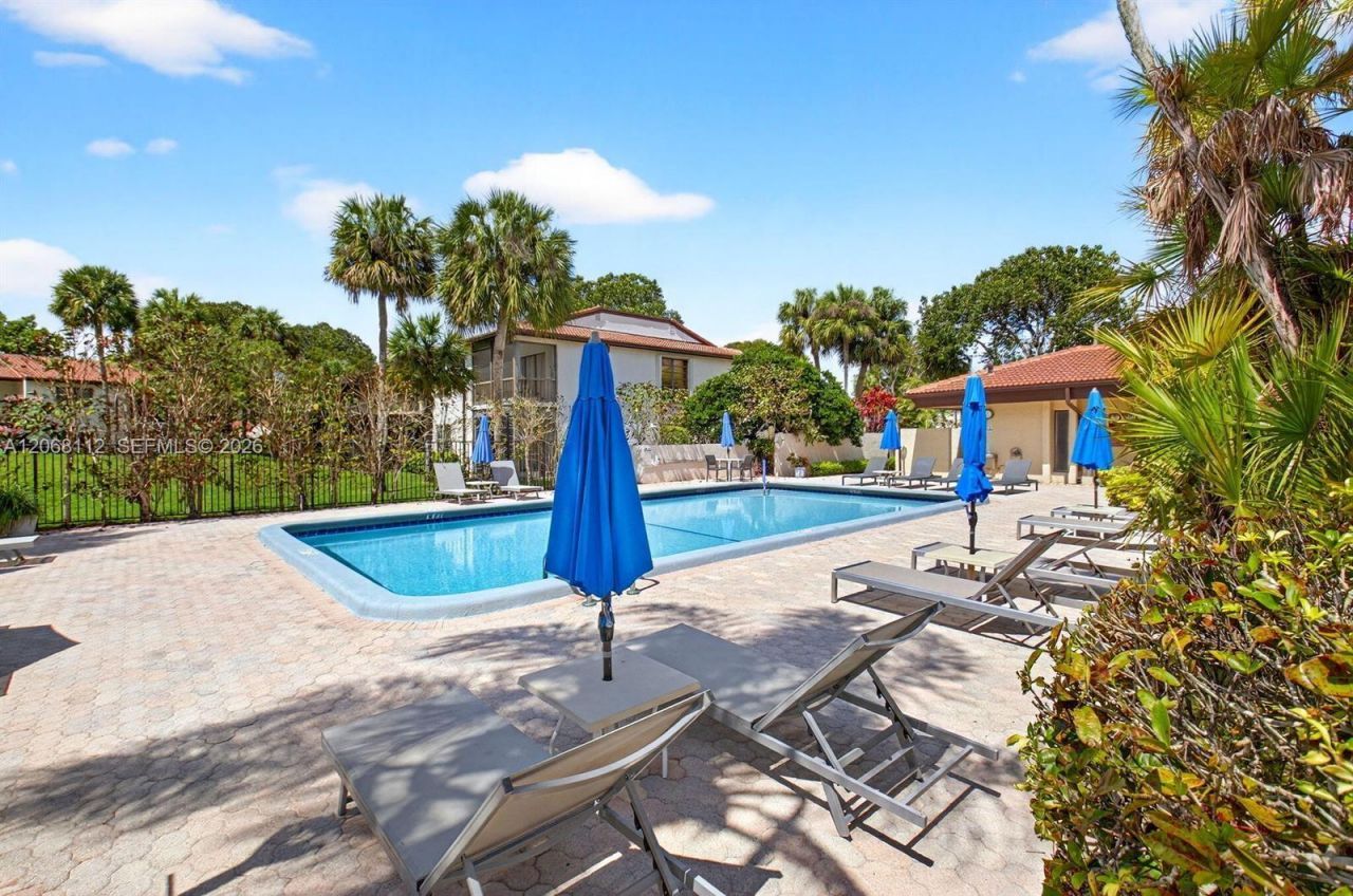 21785 Cypress Dr , Unit 46H, Boca Raton, FL 33433 Photo