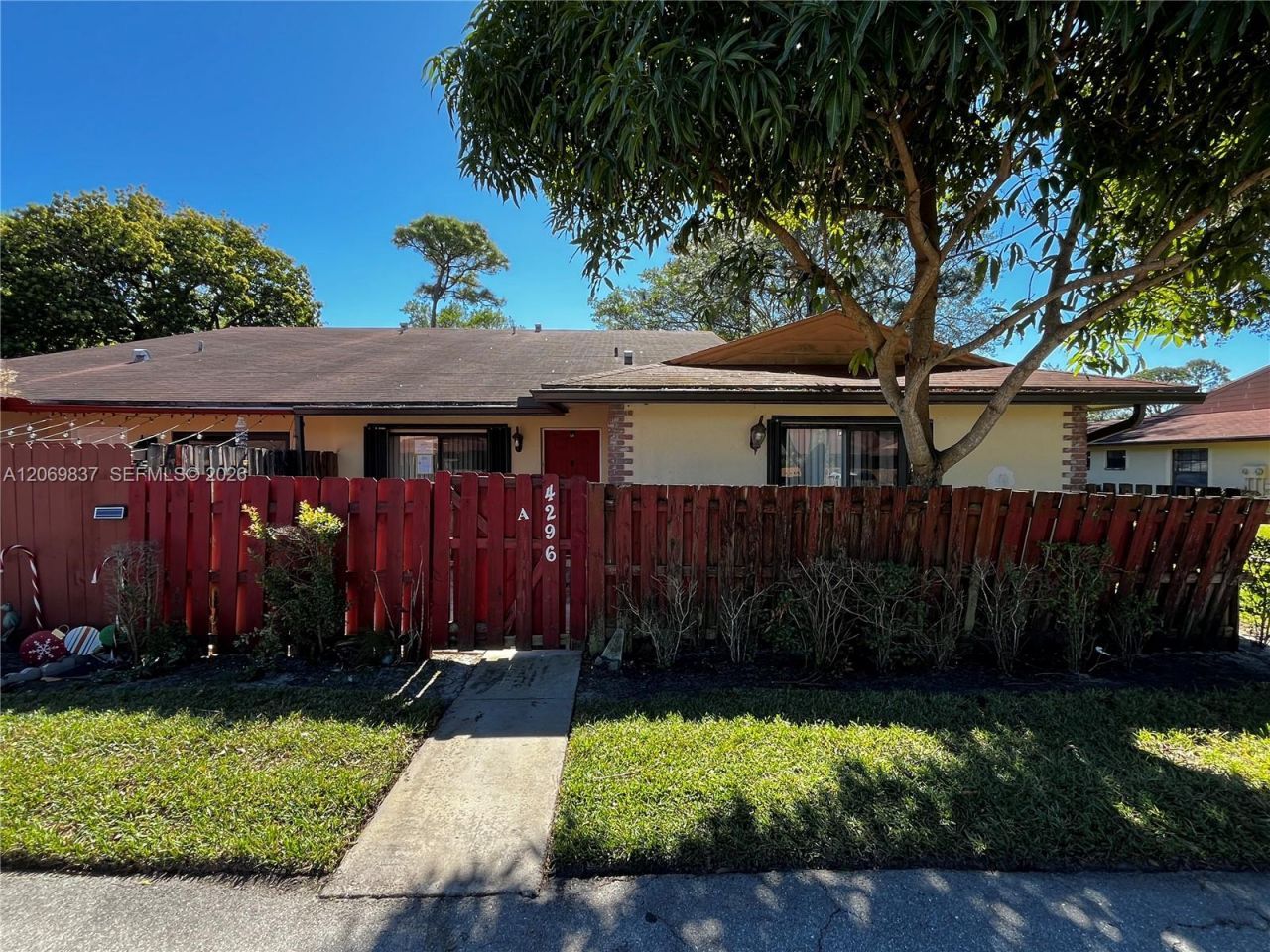 4296 Woodstock Dr , Unit A, West Palm Beach, FL 33409 Photo