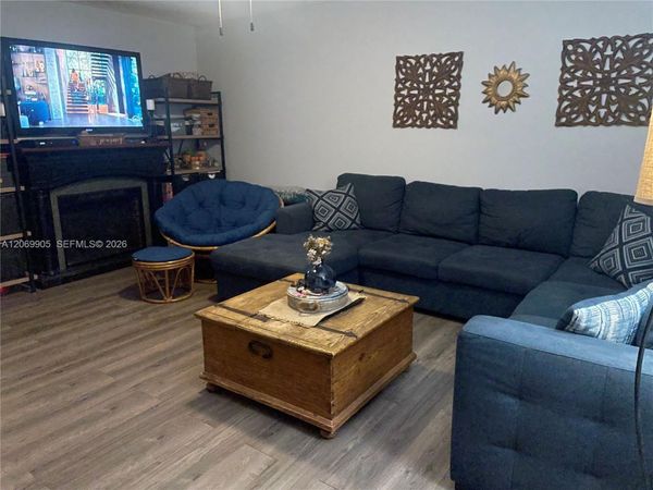 1401 SW 134th Way , Unit 305C, Pembroke Pines, FL 33027