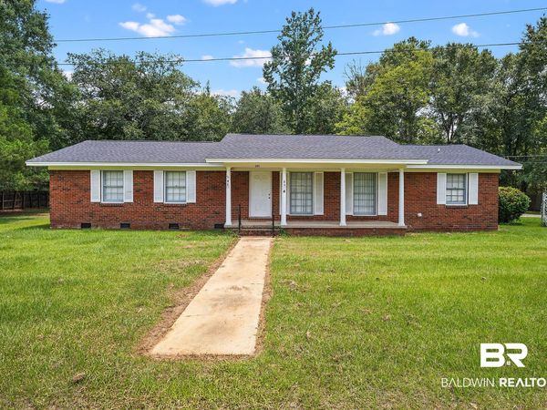 201 Stover Dr, Bay Minette, AL 36507