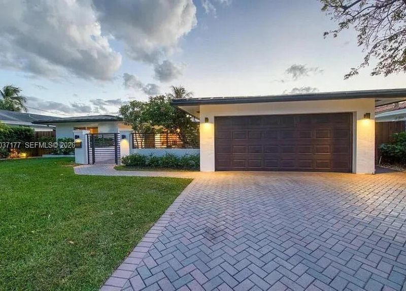 2125 NE 17th Terrace, Wilton Manors, FL 33305 Photo