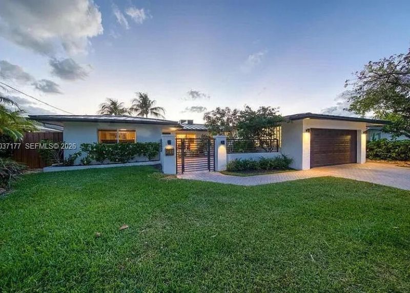 2125 NE 17th Terrace, Wilton Manors, FL 33305 Photo