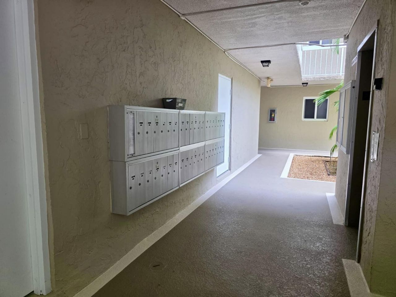 7915 Camino Real, Unit Apt N416, Miami, FL 33143 Photo