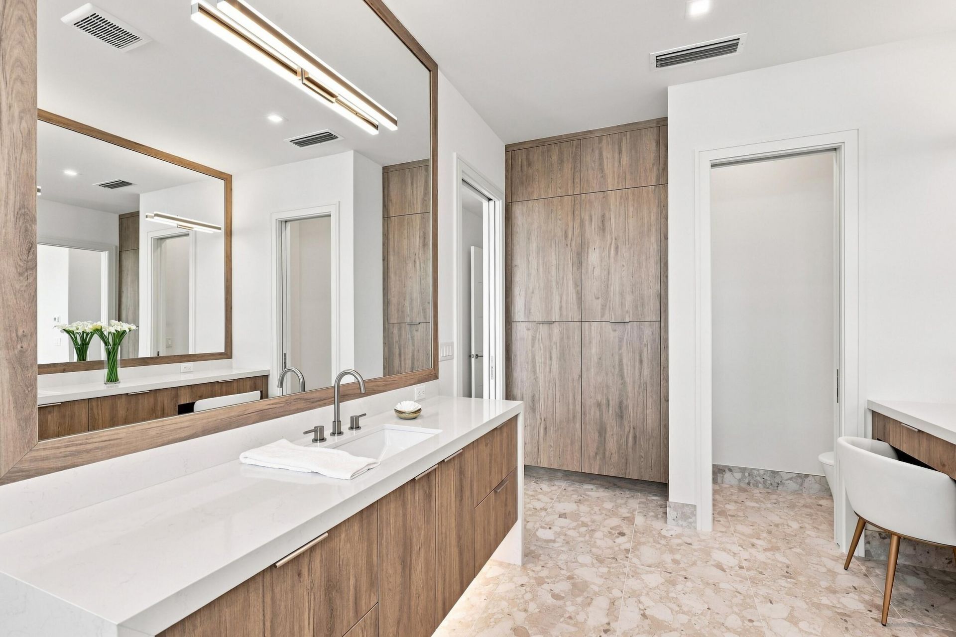130 NE Wavecrest Way, Boca Raton, FL 33432 Photo
