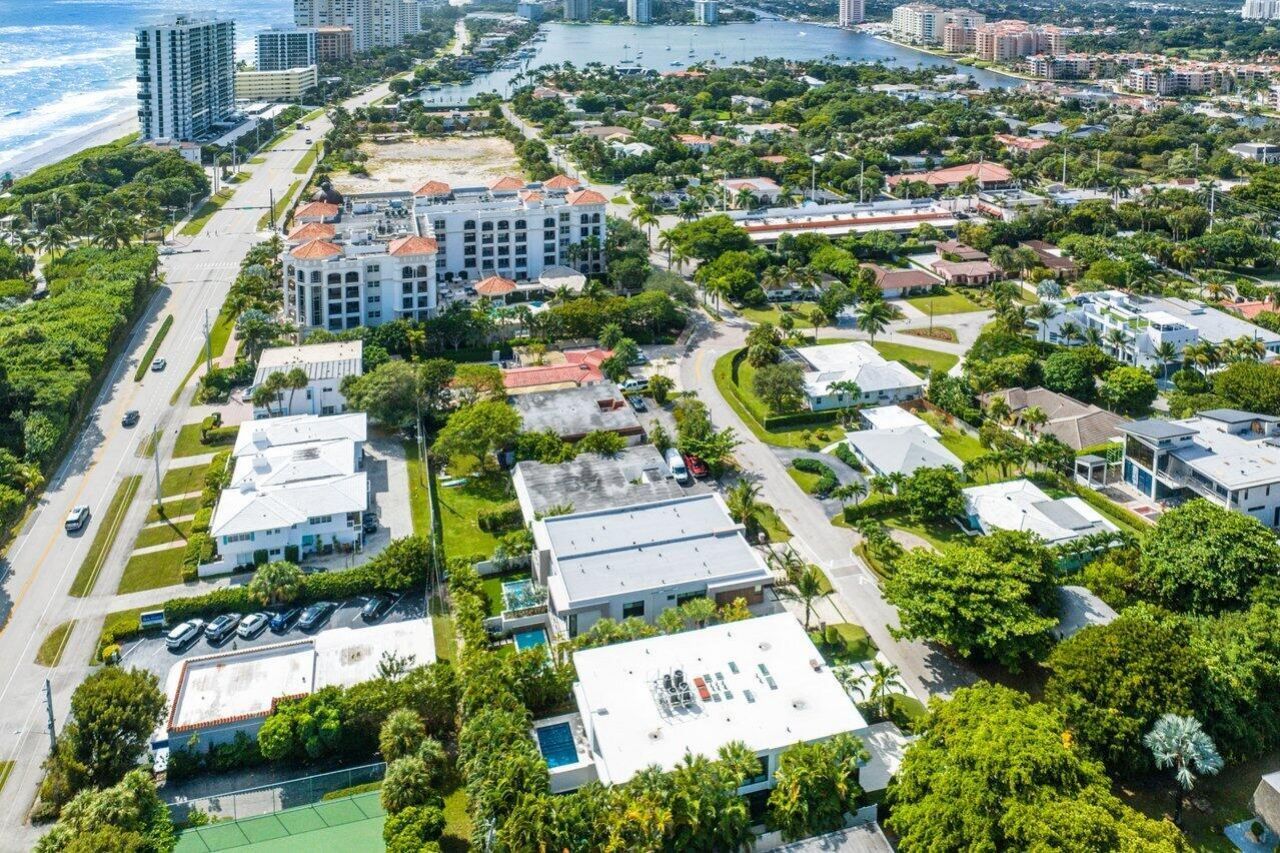 130 NE Wavecrest Way, Boca Raton, FL 33432 Photo
