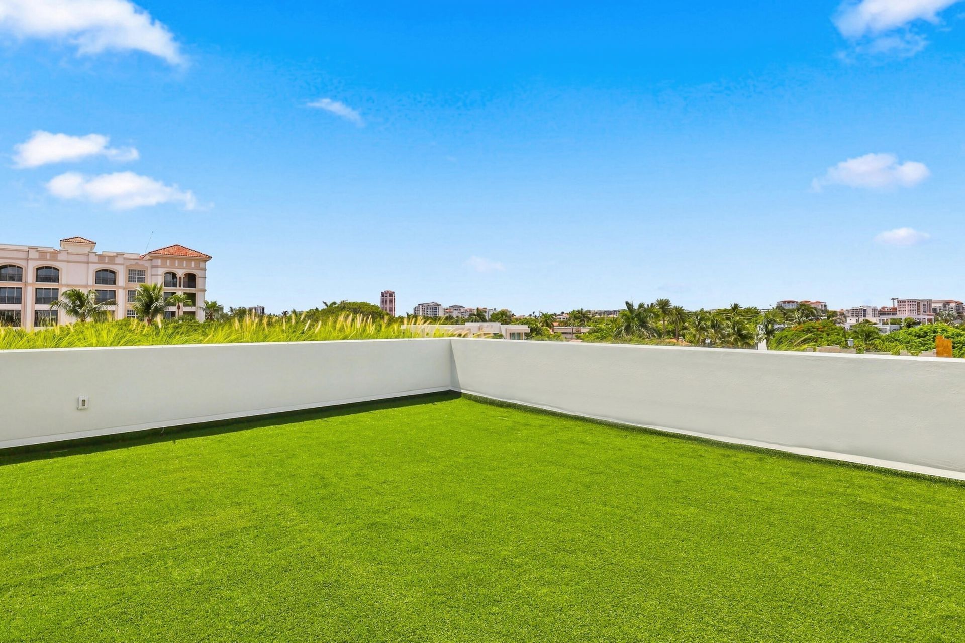 130 NE Wavecrest Way, Boca Raton, FL 33432 Photo