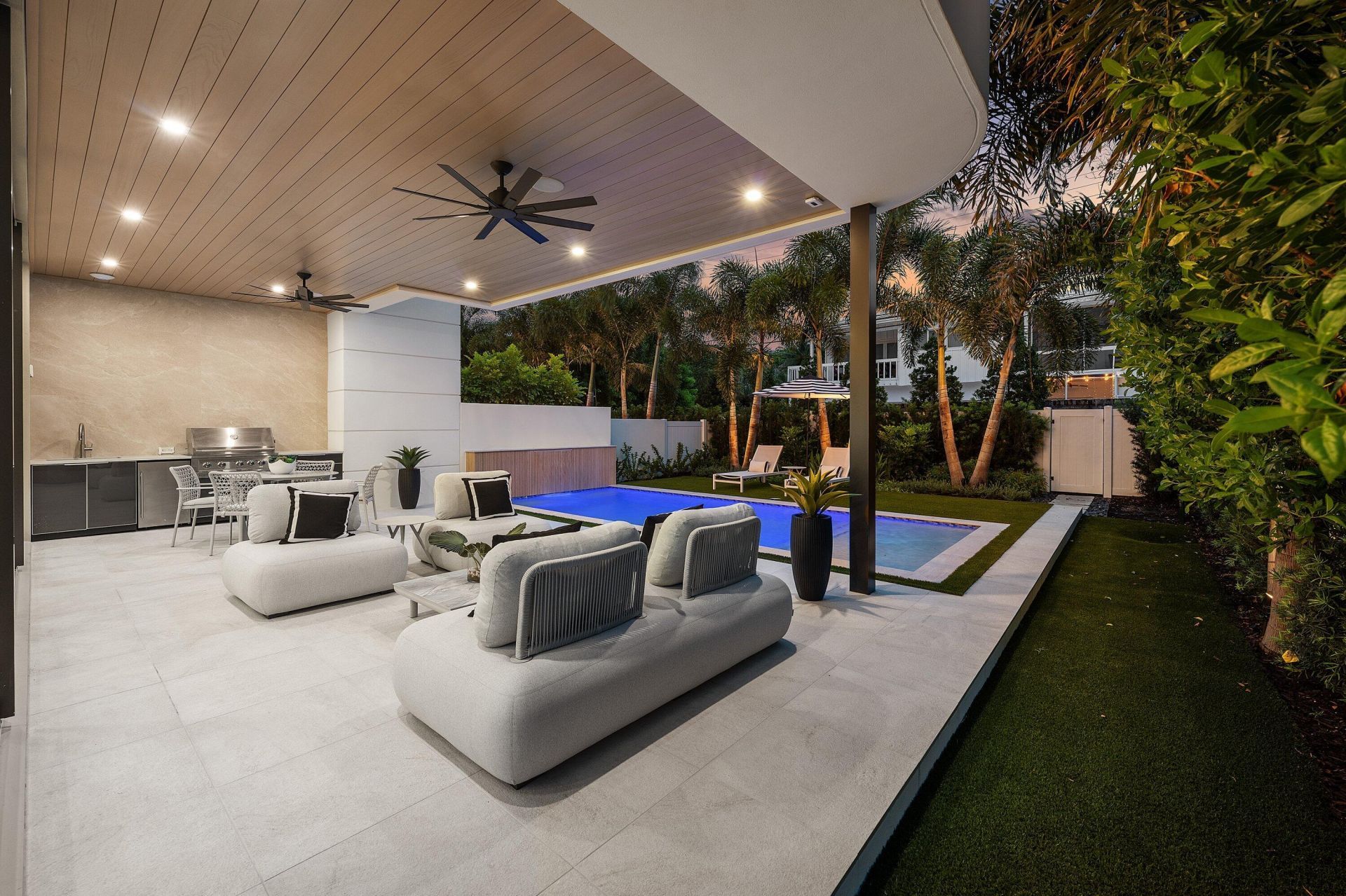 130 NE Wavecrest Way, Boca Raton, FL 33432 Photo