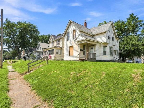 2014 CLAUSSEN Street , Davenport, IA 52802
