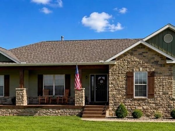 2 Condor Ridge Court, Silex, MO 63377
