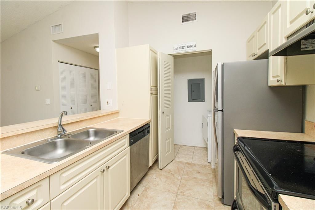 2214 Arbour Walk Cir, Unit 2026, Naples, FL 34109 Photo