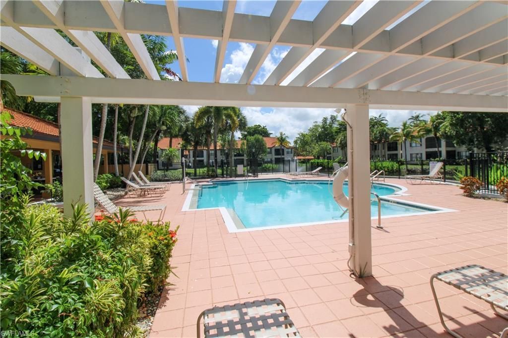 2214 Arbour Walk Cir, Unit 2026, Naples, FL 34109 Photo