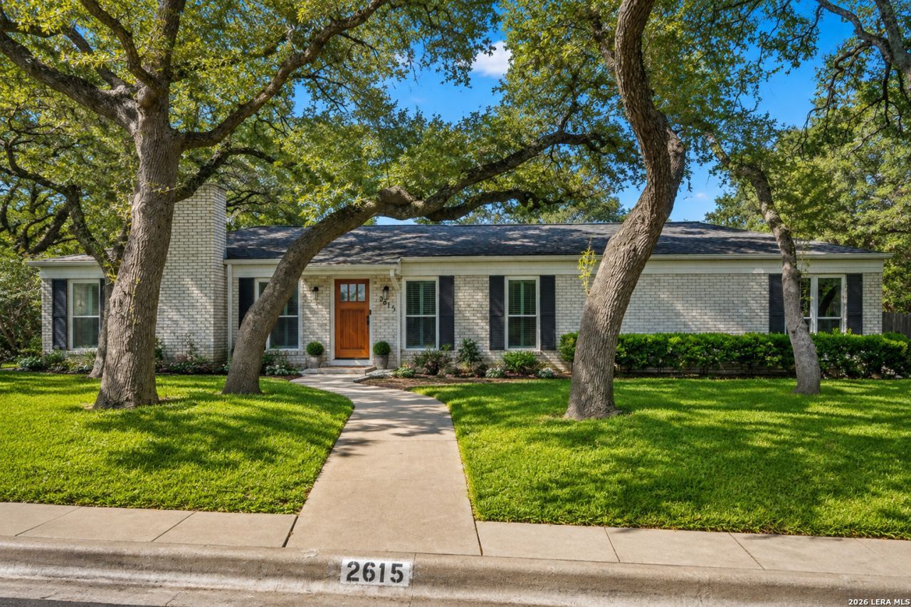 2615 Whisper Hill St, San Antonio, TX 78230 Main Photo