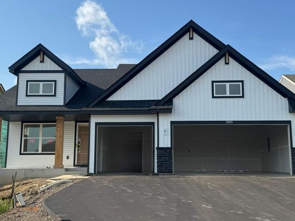 1905 Dogwood Court, Carver, MN 55315