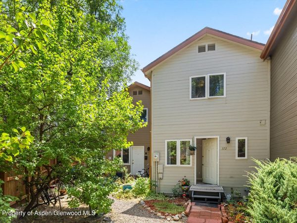 372 S 8th Street, Carbondale, CO 81623