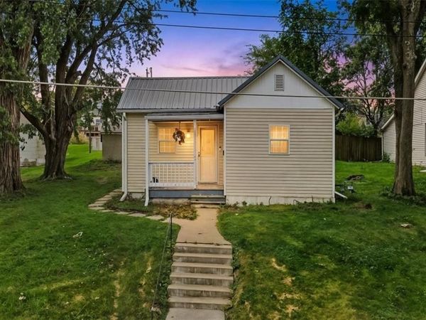 204 W Pearl Street, Savannah, MO 64485