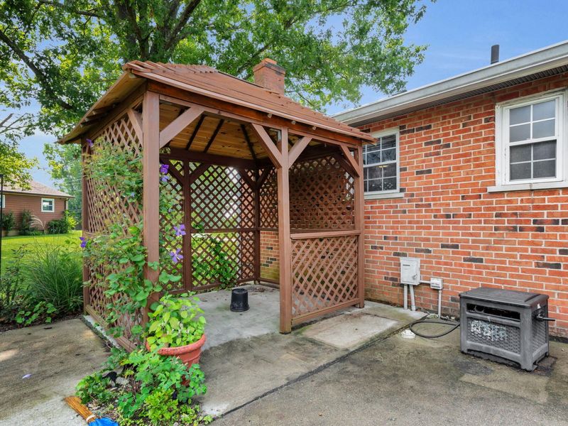 623 W Johns Hill Road, Wilder, KY 41076 Photo 35