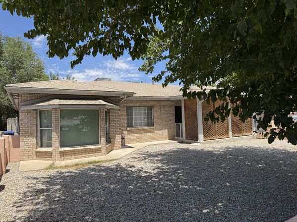 2551 Aspen Avenue NW, Unit B, Albuquerque, NM 87104