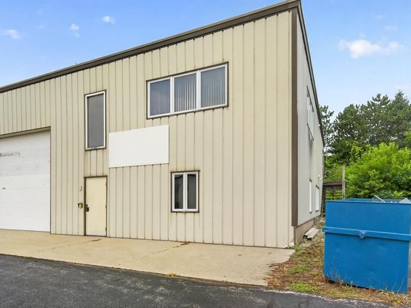 2330 Stonebridge CIRCLE #J, West Bend, WI 53095