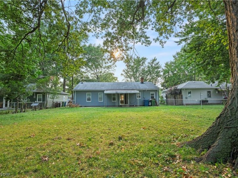 6869 Oakwood Road, Parma Heights, OH 44130 Photo 6