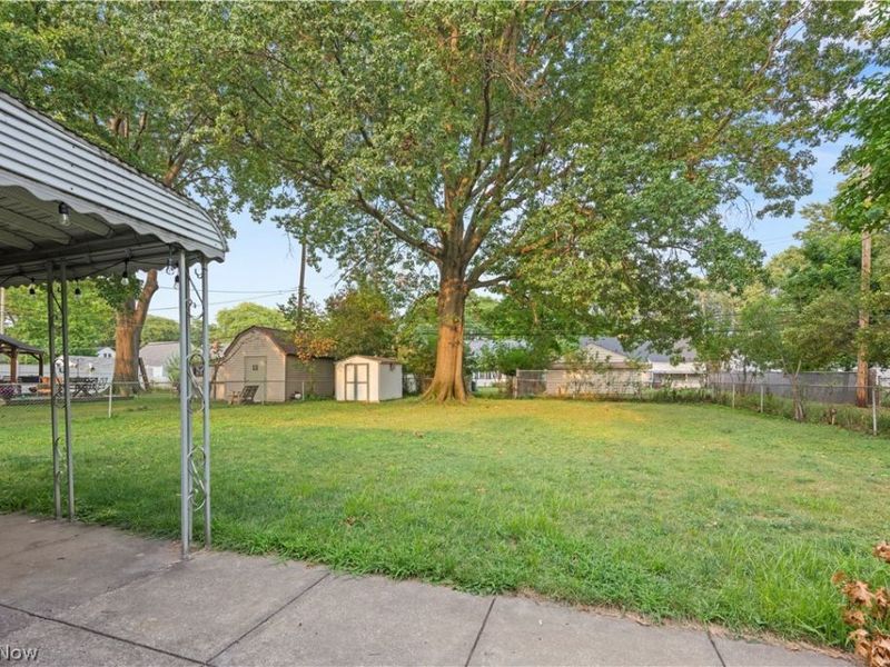 6869 Oakwood Road, Parma Heights, OH 44130 Photo 7