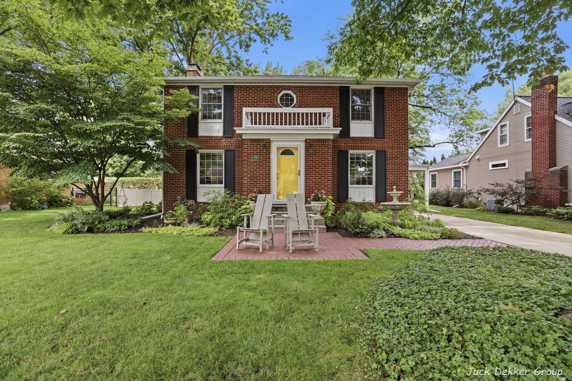 445 W Lawrence Avenue, Zeeland, MI 49464 Main Photo
