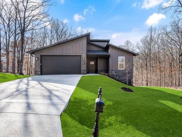 3 Celtic Drive , Bella Vista, AR 72714