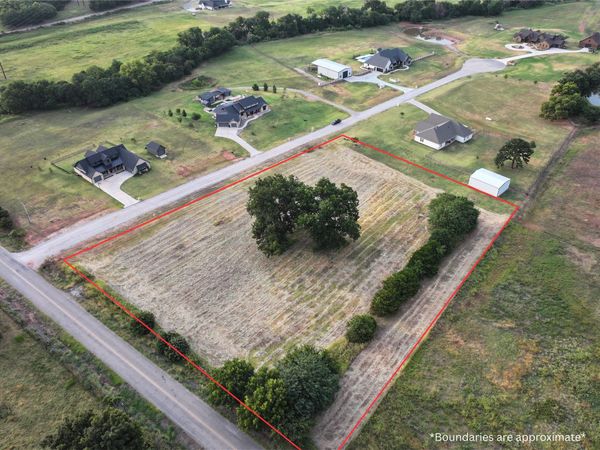 2224 N Fairlake Drive, Stillwater, OK 74075