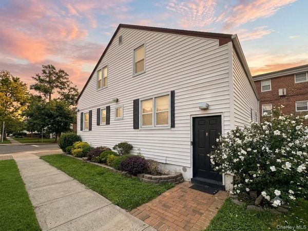 460 Atlantic Avenue , East Rockaway, NY 11518