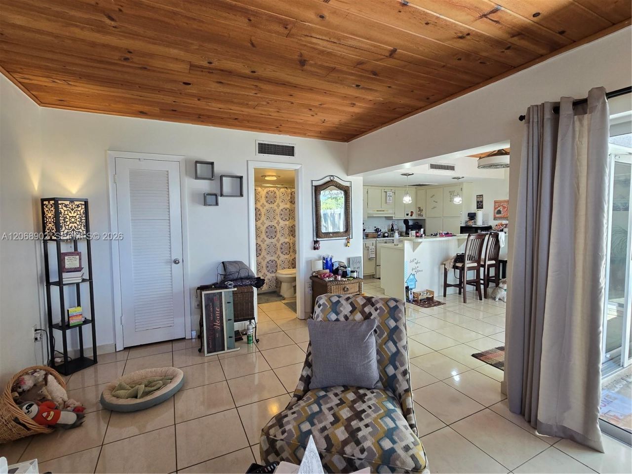 16330 Oak Walk, Miami Lakes, FL 33014 Photo